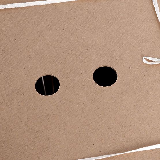 Bambusový rohový kôš na bielizeň s bielym vekom