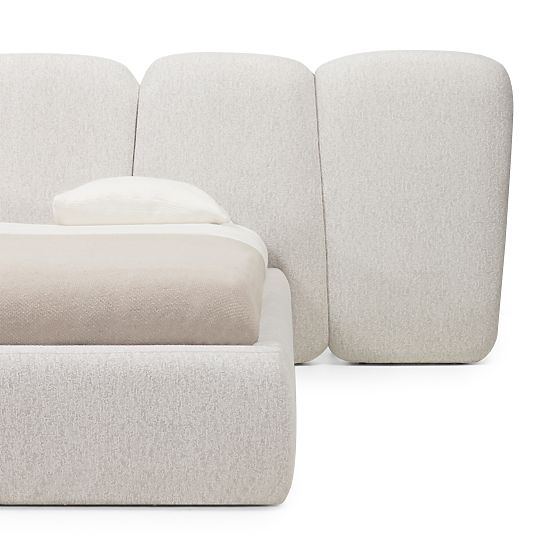 Čalúnená posteľ Fencee 160x200 cm, s roštom, zaoblená, svetlo béžová