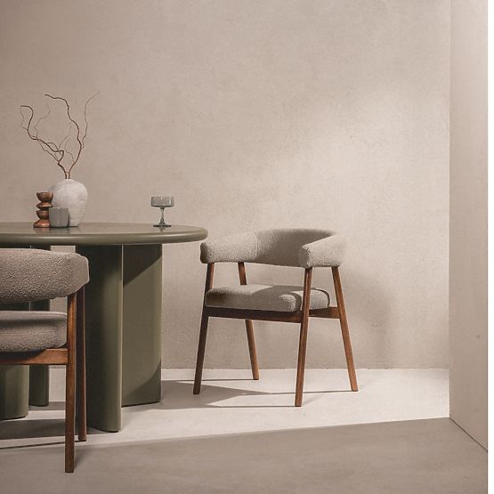 Čalúnená stolička Giovani, svetlohnedá/dubové drevo, zaoblená