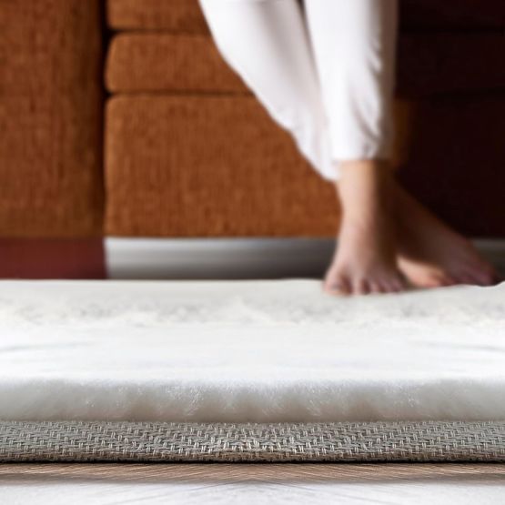 Hodvábny koberec Rabbit - Tmavošedý