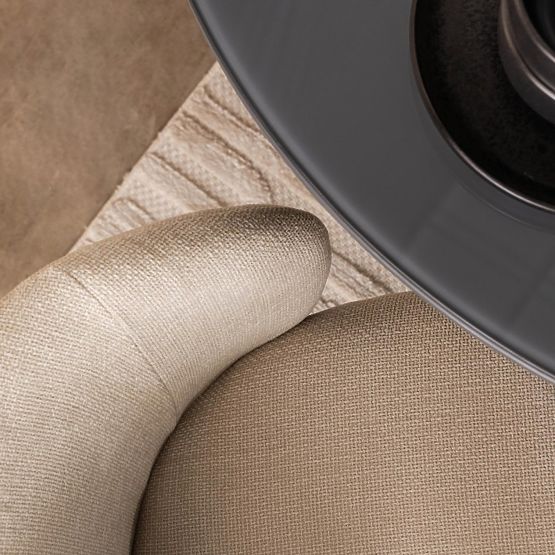 Jedálenská stolička Larisa, svetlo béžová/čierne nohy