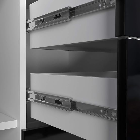 KOMODA K45 PK ČIERNY LESK