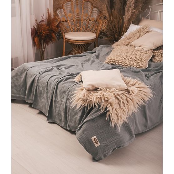 Mušelínový prehoz na posteľ 210x240 tmavo šedý