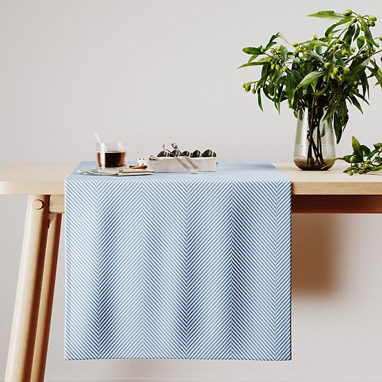 Obrus CLEAR farba námornícka modrá tlačený motív boho 40x140 ameliahome