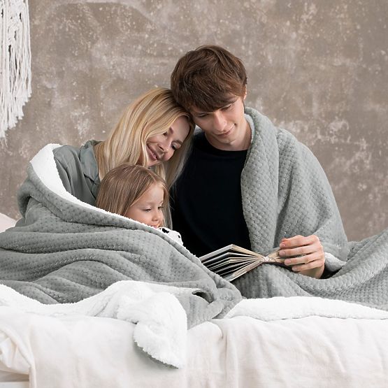 Prehoz SHLEEPY sivá farba s žakárovým vzorom klasický štýl 220x240