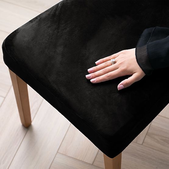 RESTILO poťah na pohovku SENTO farba čierna hladký klasický štýl