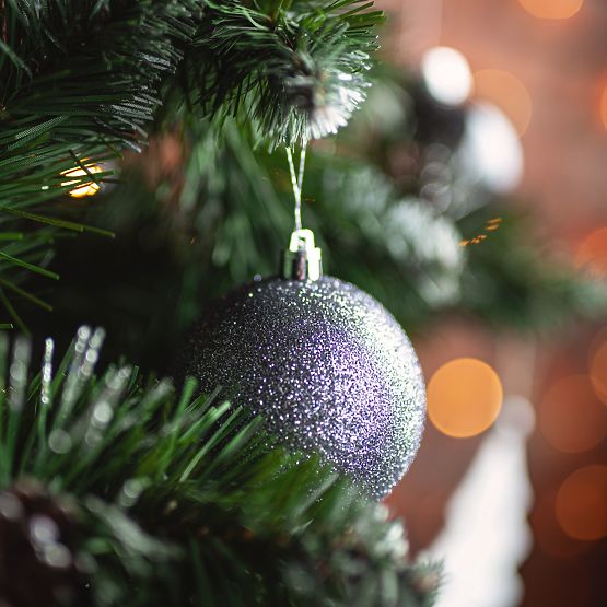 STRIEBORNÉ VIANOČNÉ GULE 36KS 311433C