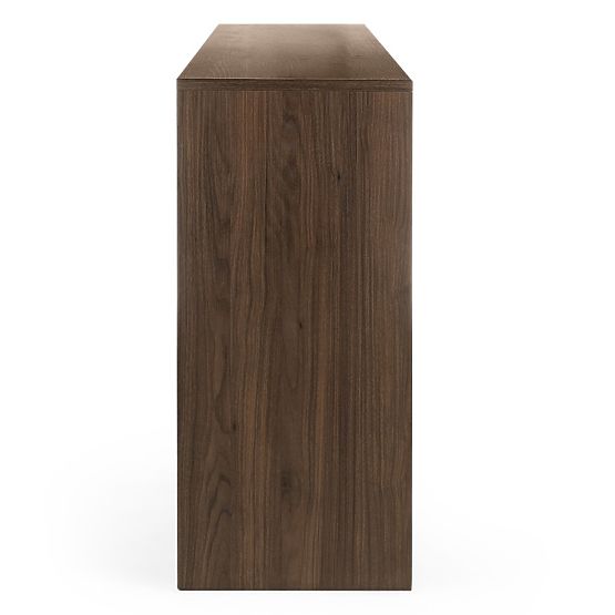 Štvordverová komoda Moku orech villa, zaoblené čelné plochy