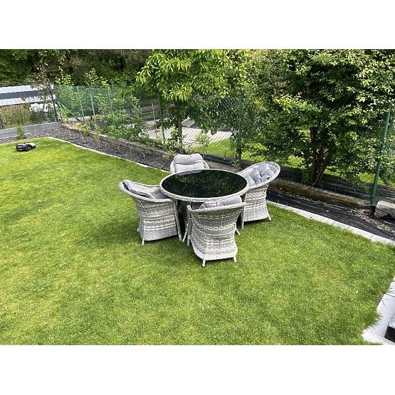 Súprava stolového nábytku z technoratanu (4 kreslá + okrúhly stôl) MODERNO svetlosivá