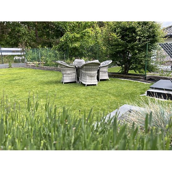 Súprava stolového nábytku z technoratanu (4 kreslá + okrúhly stôl) MODERNO svetlosivá