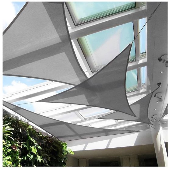 Tieniaca trojuholníková plachta vodeodolná 3x3x3 m - šedá