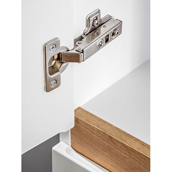 Vysoká skrinka 2 dvere