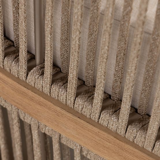 Záhradná rohová súprava so stolíkom Vetralla, výplet, akáciové drevo FSC, teakový vzhľad, svetlo béž