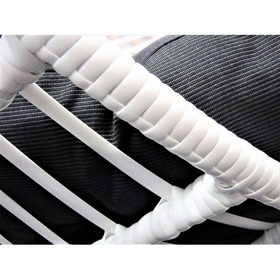 Závesné kreslo BELLISSIMO (kreslo + rám) z bieleho technoratanu s modrým vankúšom, poťah GRA