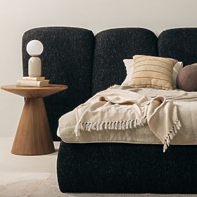 Čalúnená posteľ Fencee 160x200 cm, s roštom, zaoblená, čierna