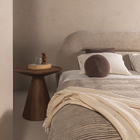 Čalúnená posteľ Luno 140x200 cm, s roštom a úložným priestorom, svetlo béžová, zaoblená