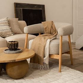 Čalúnená stolička/kreslo Montepulciano, svetlo béžová/dubové drevo, zaoblené, lectus