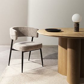 Čalúnená stolička Rosario béžová/čierne nohy