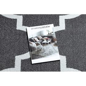 Koberec SKETCH - F730 vzor Marocký ďatelina, Mriežka sivá /biela