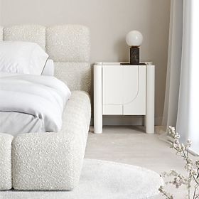 Nočný stolík Lunaria s frézovaným čelom, biely, lectus