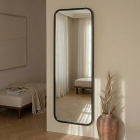 Závesné zrkadlo v drevenom ráme Spira 60x160 cm, obdĺžnikové, zaoblené, čierne